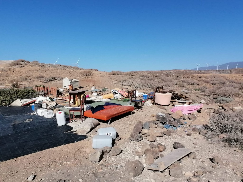 Transición Ecológica abre un expediente sancionador al camping ilegal de Montaña de Abades por vertido de residuos